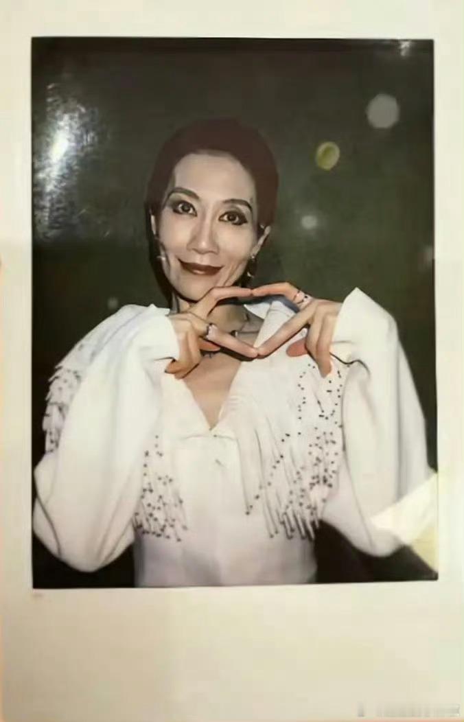 老🥭给姐姐拍的很难评不会拍可以别拍