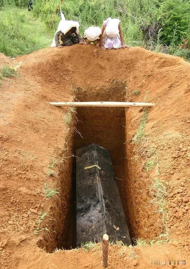 有人看了将于2026年3月30日落地的殡葬新规，觉得以后祭拜祖宗都没地儿了，只能