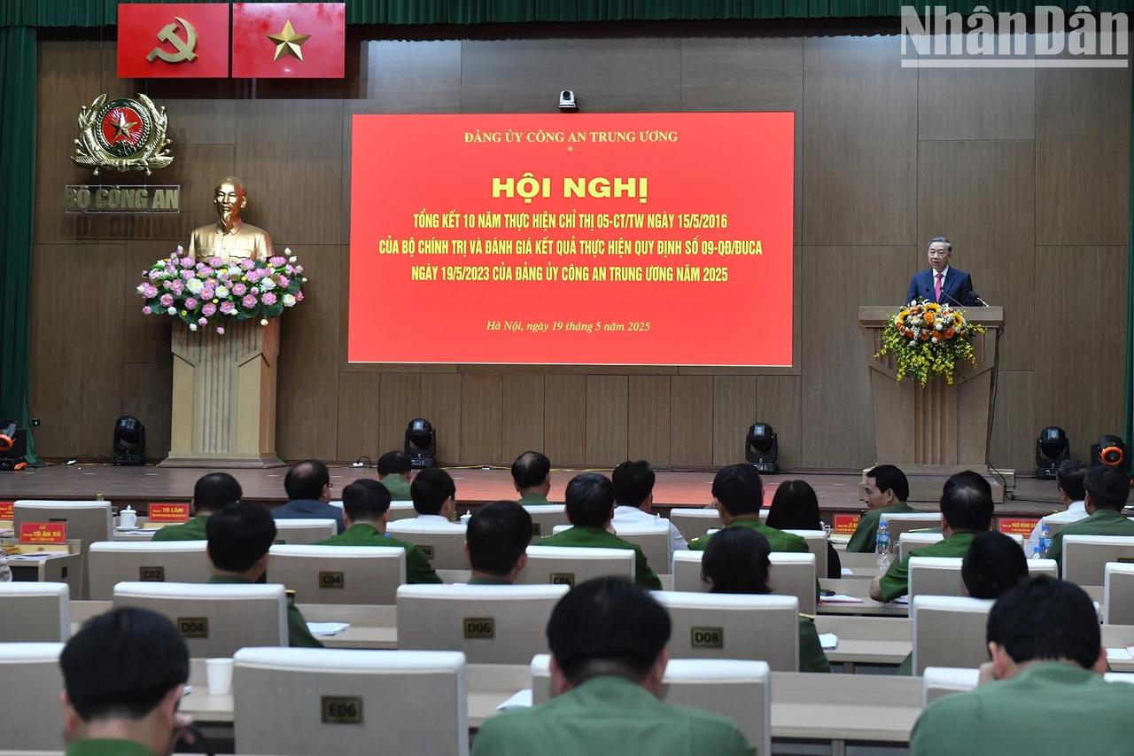 意料之中！苏林出席越南公安部中央党委会议越南公安部的这个会议，非常重要，一年