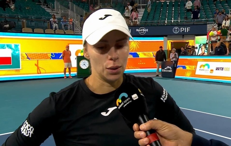 斯瓦泰克迈阿密首战出局里内特赛后在场上接受了现场采访，讲述了自己如何逆转世界第