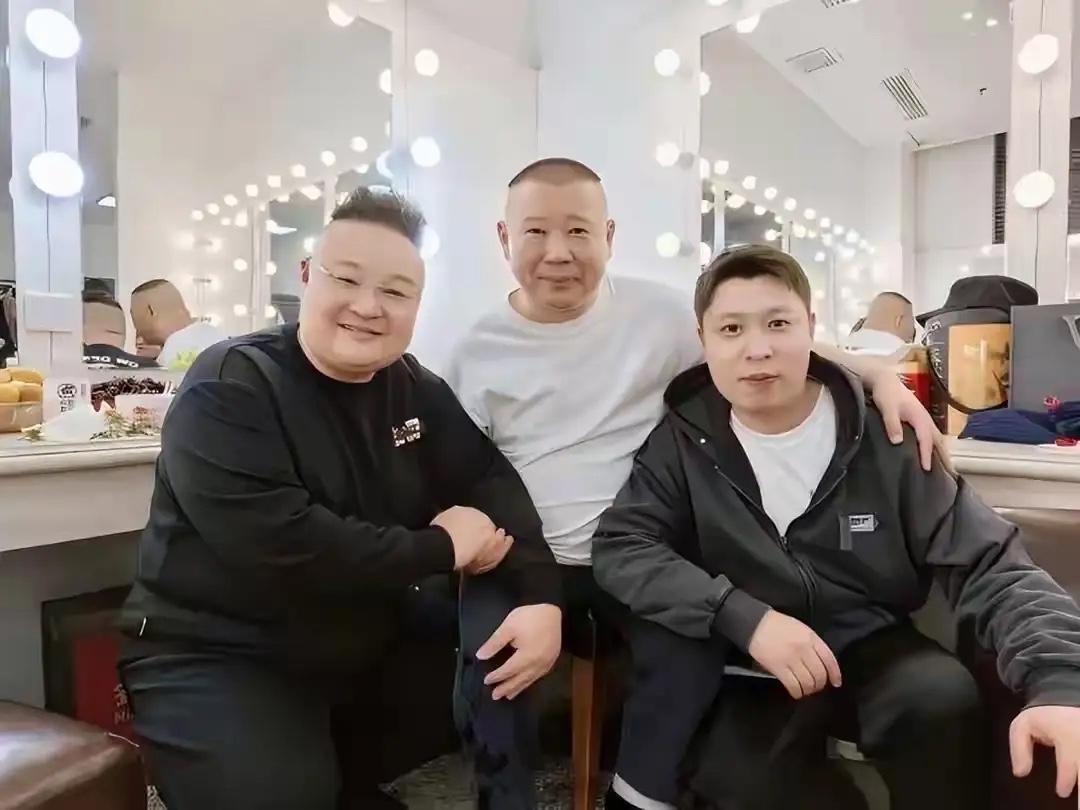【杨鹤通与李鹤东谁更适合做德云社的教导主任呢？】德云社教导主任核心职责是管理学
