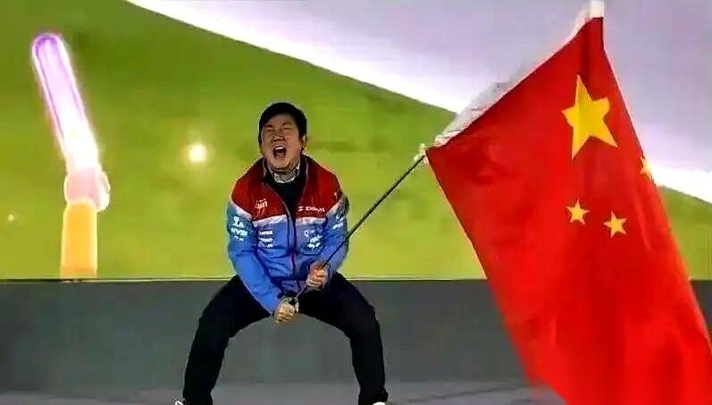 张雪机车这支队伍，刚刚在葡萄牙的赛道上，一把撕碎了欧美车队维持了三十七年的绝对统