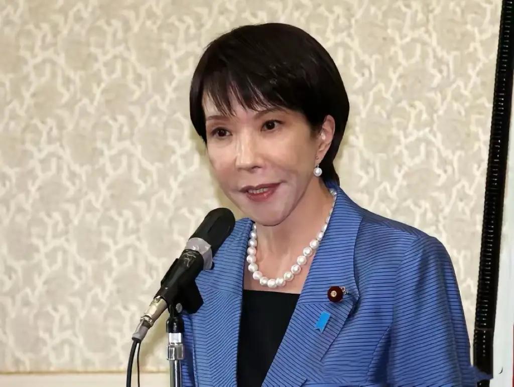 中方警告日本：必须老老实实12月1日，外交部发言人表示，日本在口头上搪塞敷