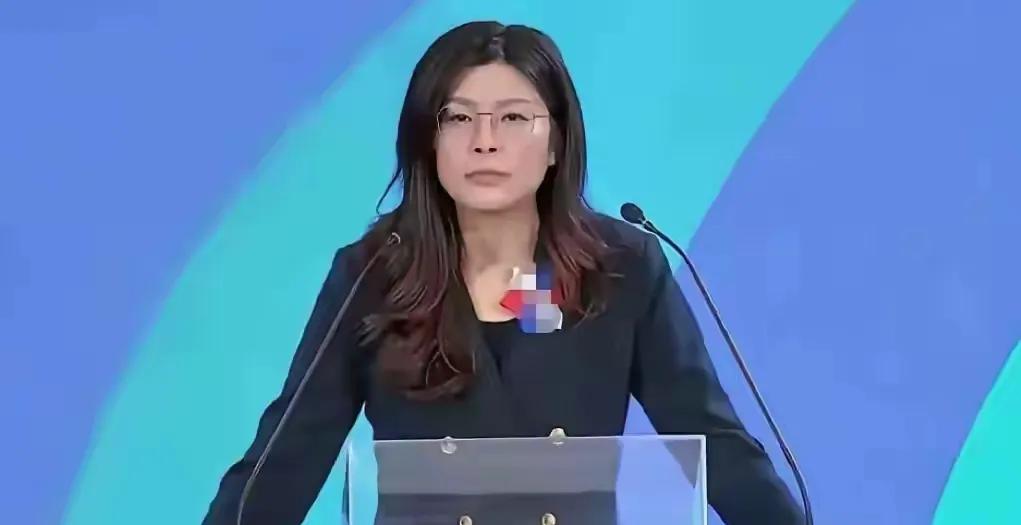 新官上任三把火，郑丽文这把火差点烧到自家后院！这位刚接掌国民党方向盘的新任女掌门