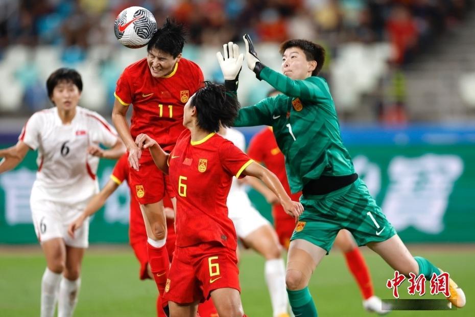 中国女足0-2输给朝鲜，球迷看清三个残酷现实：亚运会中国女足0-2不敌朝鲜队