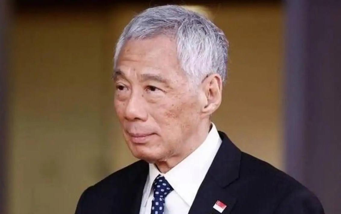 新加坡终于扛不住了？李显龙一句话，戳破最后的体面！前脚刚说完美国是创新引擎，