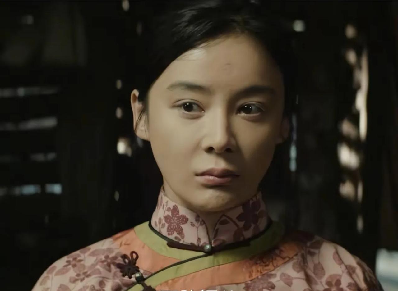 《归队》小白马对花儿的付出总算有了回报，花儿亲自给他做了饭，还对他坦白了。花儿