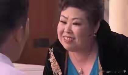 媒体竟然没有报道她的离世，原来“富婆专业户”董立范，已悄然离开我们五年…她演