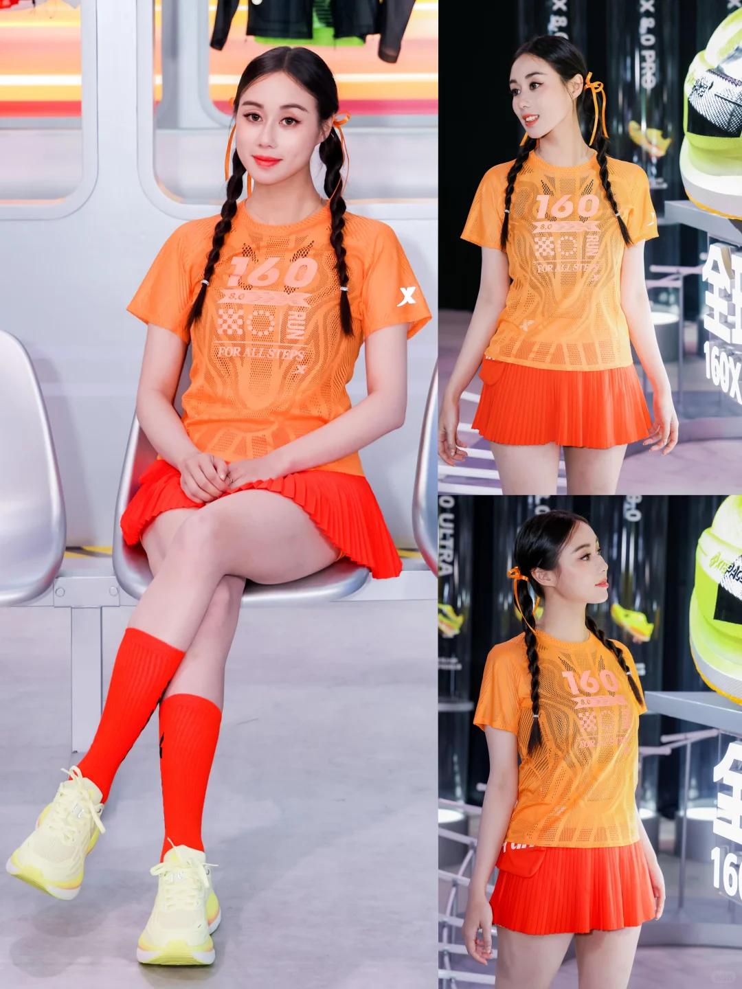 身为赌王何鸿燊最小的女儿，何超欣，生来就被贴上豪门千金的标签，可她偏偏走出了一条