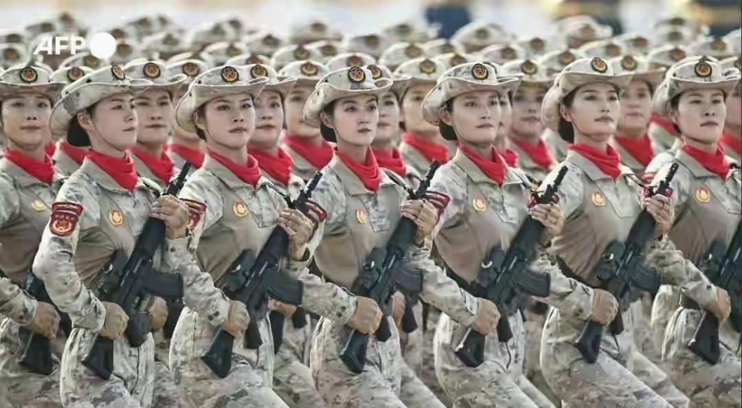 女民兵方队最靓丽女民兵方队在9月3日天安门广场给人留下了深刻的印象，至今难忘，