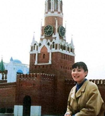 所以凶手到底是谁？1994年，有着清华“完美女生”之称的朱令，因2次被投毒，导致