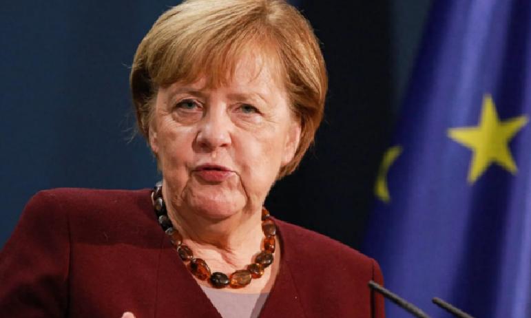 果不其然。德国总理朔尔茨突然宣布了，拿出1000亿欧元作为军队专款，用来补