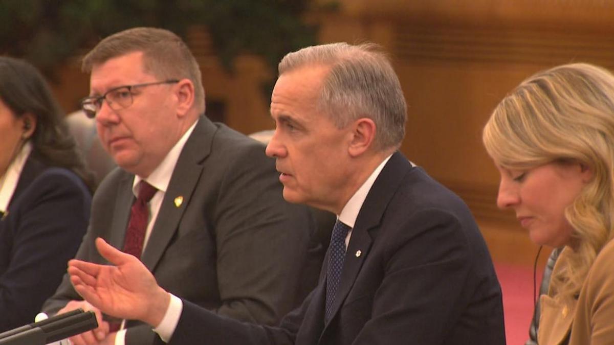 加拿大总理对华说震撼话语，身旁官员错愕：准备好迎接“新世界秩序”，根源在南边邻居