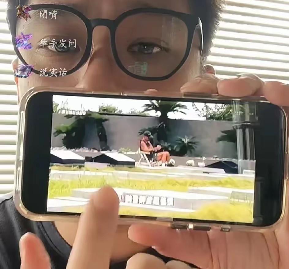你们发现了吗？！明明具俊晔守墓这事已经过去好几天了，热度都过去了，葛斯齐这两天