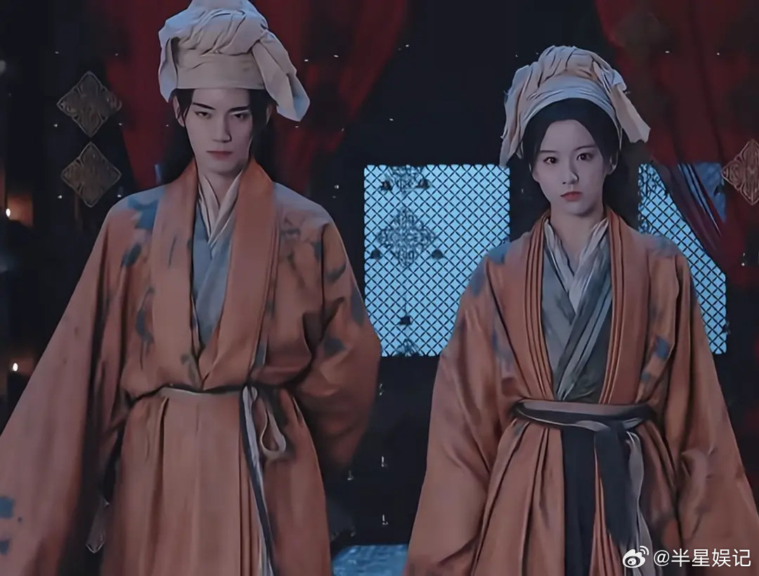 这个衣服这个妆造是认真的吗