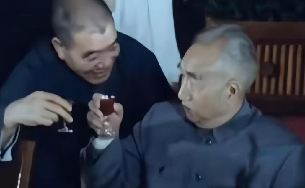 1978年9月30日，在庆祝中华人民共和国成立二十九周年的国庆招待会上，国务院副