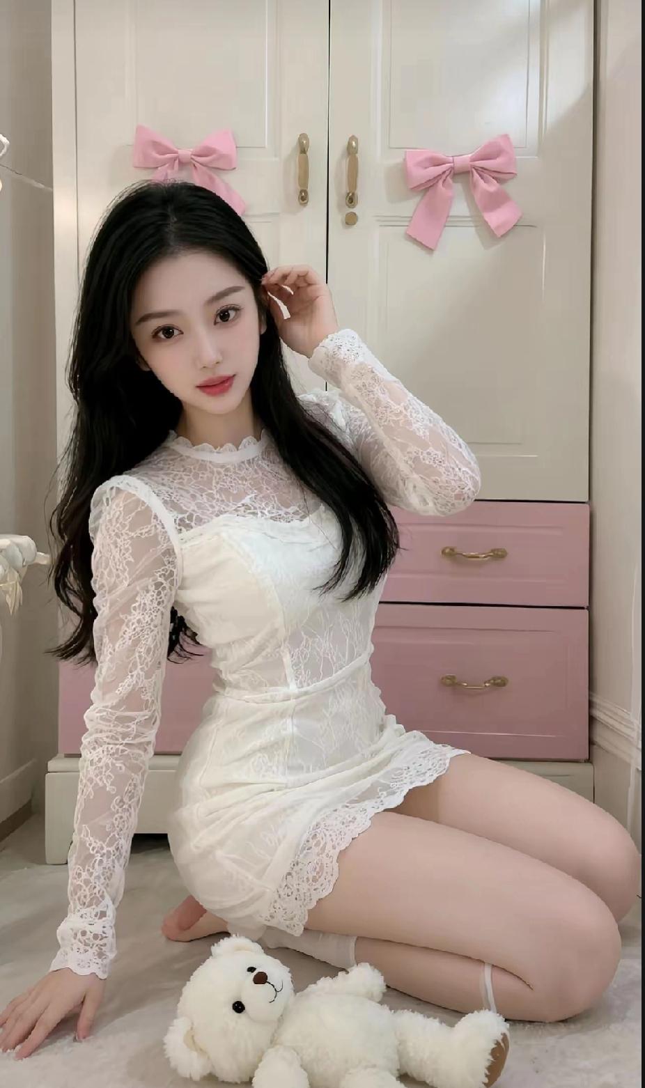 甜美少女风穿搭，粉色蝴蝶结点缀，可爱泰迪熊相伴