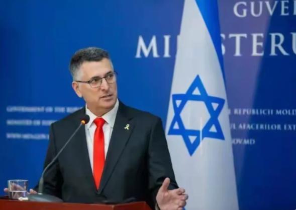 如果联合国解散了，一大批具有寄生属性的国家就会失去稳定的经济来源。同时又因失去国