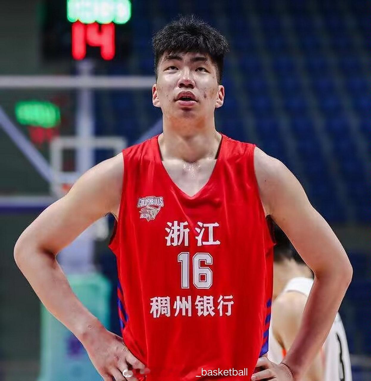 正在海外征战西班牙联赛的余嘉豪将暂时离队回国参加即将开始的全运会成年组比赛，浙江