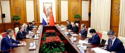 特朗普下达“死命令”：EUV光刻机绝不能卖给中国，荷兰做不了主。特朗普自从上台