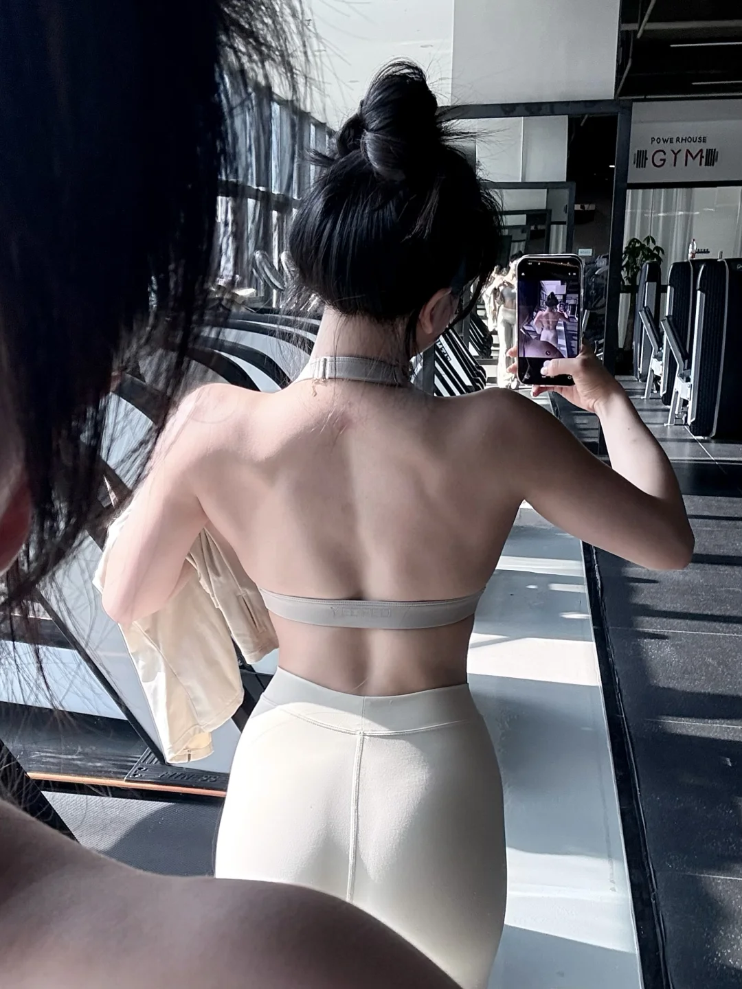 不知道 我的身材很曼妙