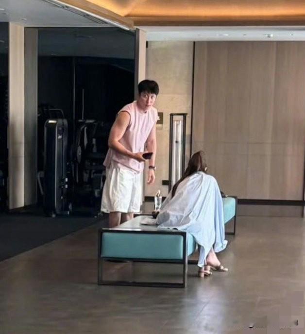 该说不说，其实都三十好几的人了，离异过还是个演员，正常谈都无所谓吧？哈哈哈，谈吧