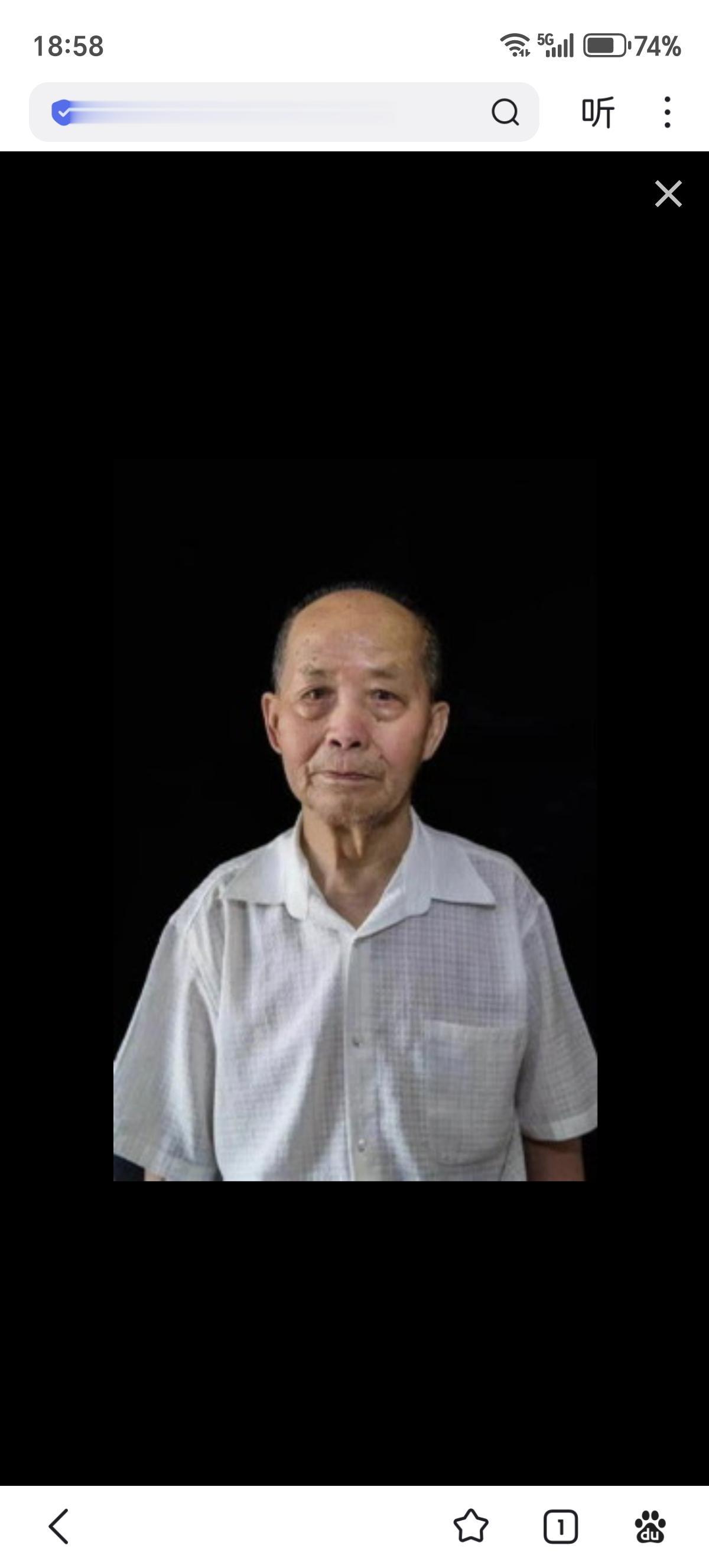 南京大屠杀时，我爸爸袁德福被日军押到我家北面的王庄村，用绳子把他绑在大树下。日本