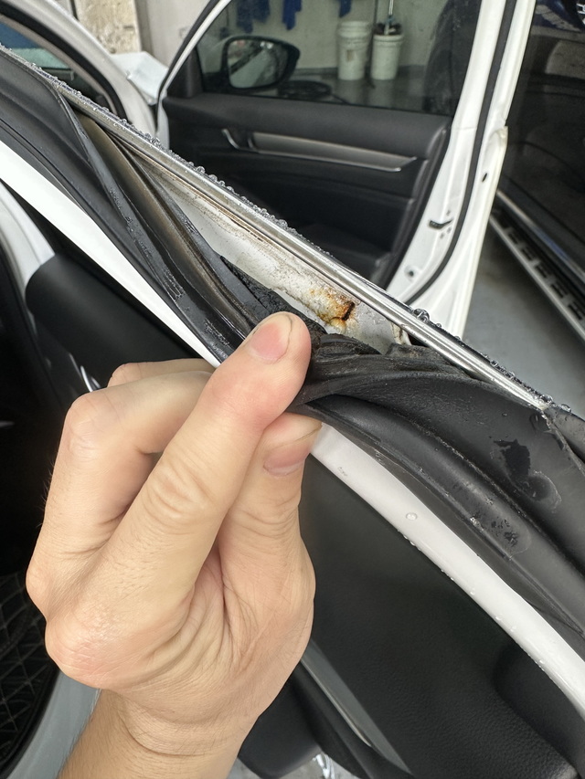 十代雅阁原厂油漆没动过自然生锈，质量堪忧！