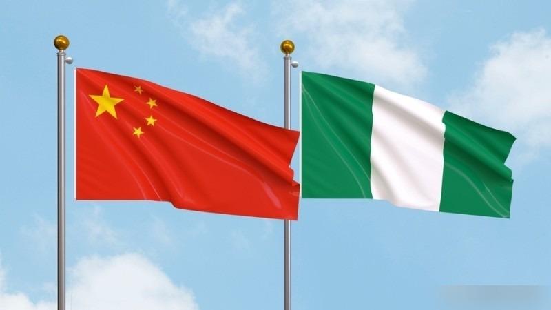 现在终于知道，为啥这些非洲国家很难发展起来了。除了早年被西方殖民者掠夺资源，最重