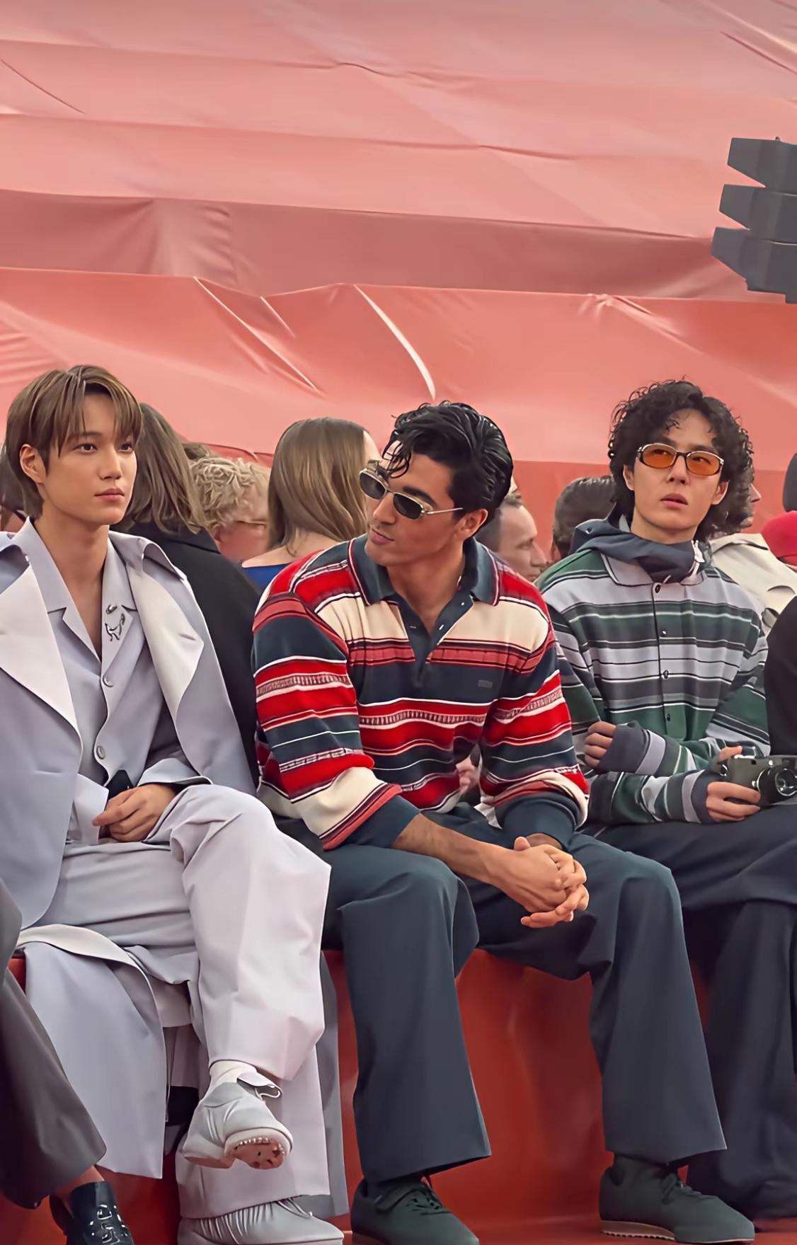 这衣服设计的真吃藕啊！穿在王一博身上、模特身上都丑的没眼看，普通人穿上企不更丑，