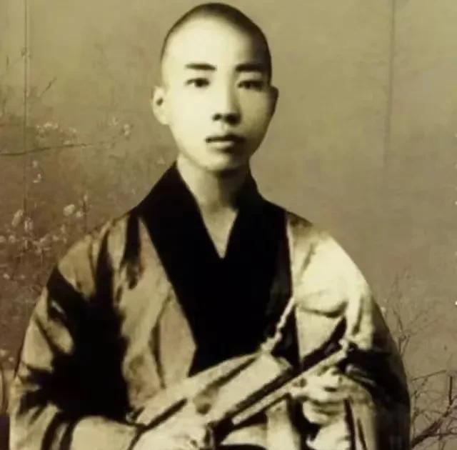 1918年“花和尚”苏曼殊在上海广慈医院暴毙，时年34岁，生前谈过28位女朋友。