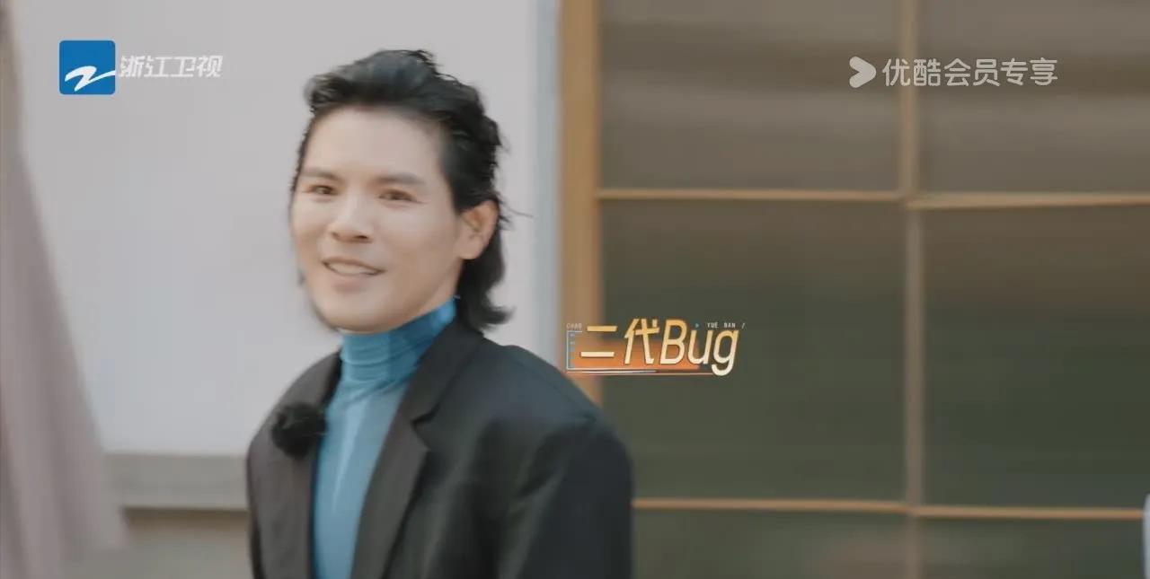 感觉向佐许多时候挺没礼貌的，每次都为了显摆自己功夫，老是忽然发力去“攻击”别人。