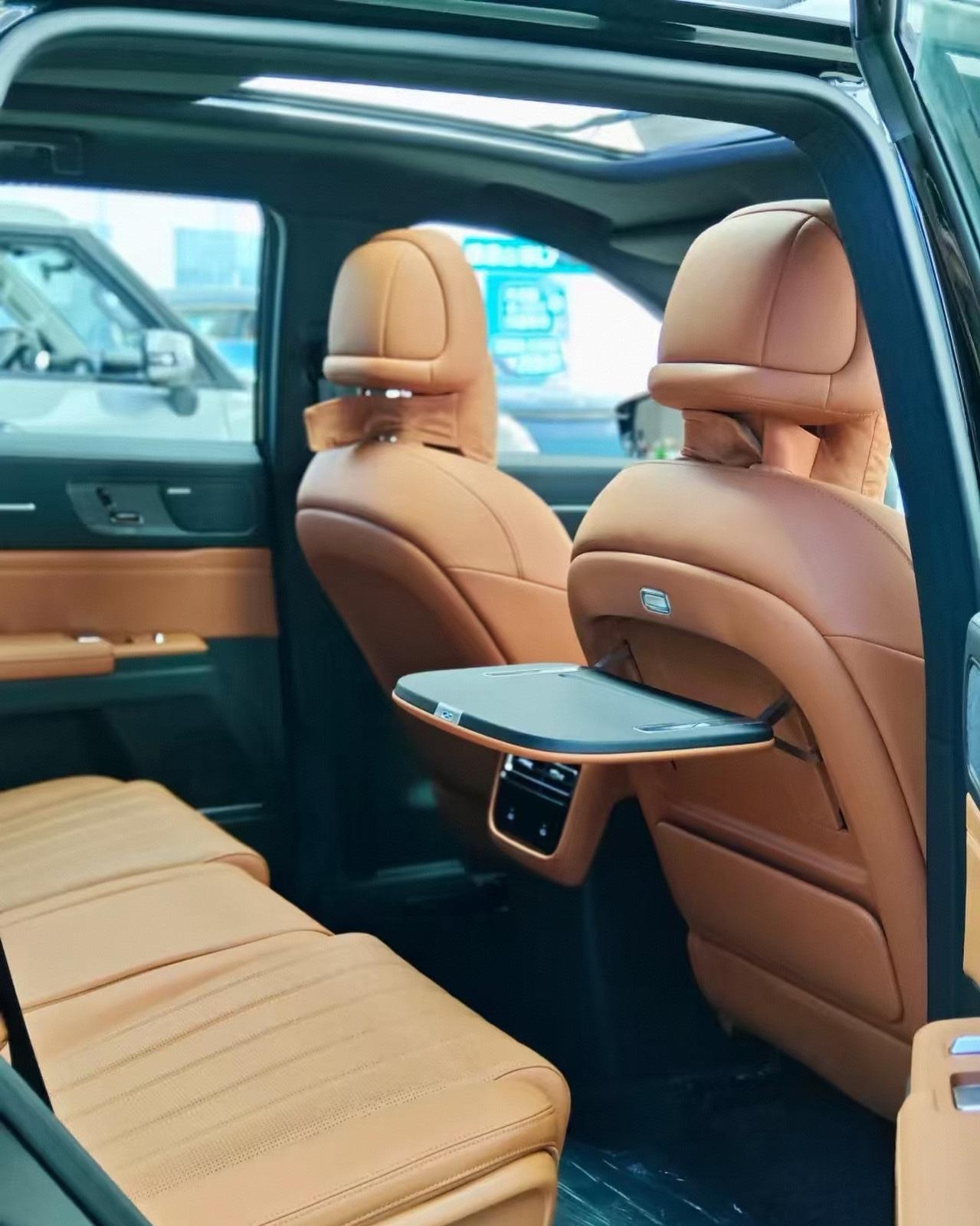 大家好啊，最近有好几个同事私信，问我想搞台二手的插混SUV家用，空间要大、配置要