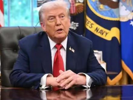 伊朗战争刚开始还没有一个周，特朗普就发现了，原来离开中国后的美国，根本运转不起来