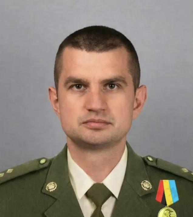 乌克兰国家安全局特种作战中心“A”（阿尔法）特种部队鲁斯兰・彼得连科中校在库