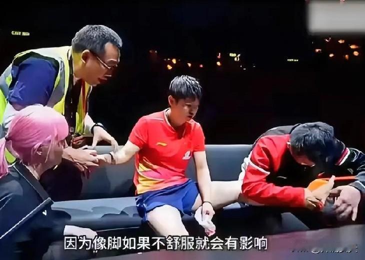 孙颖莎这一伤，一下子伤到球迷的神经上。要是林诗栋蒯曼能顶上也行，但是动漫组合火