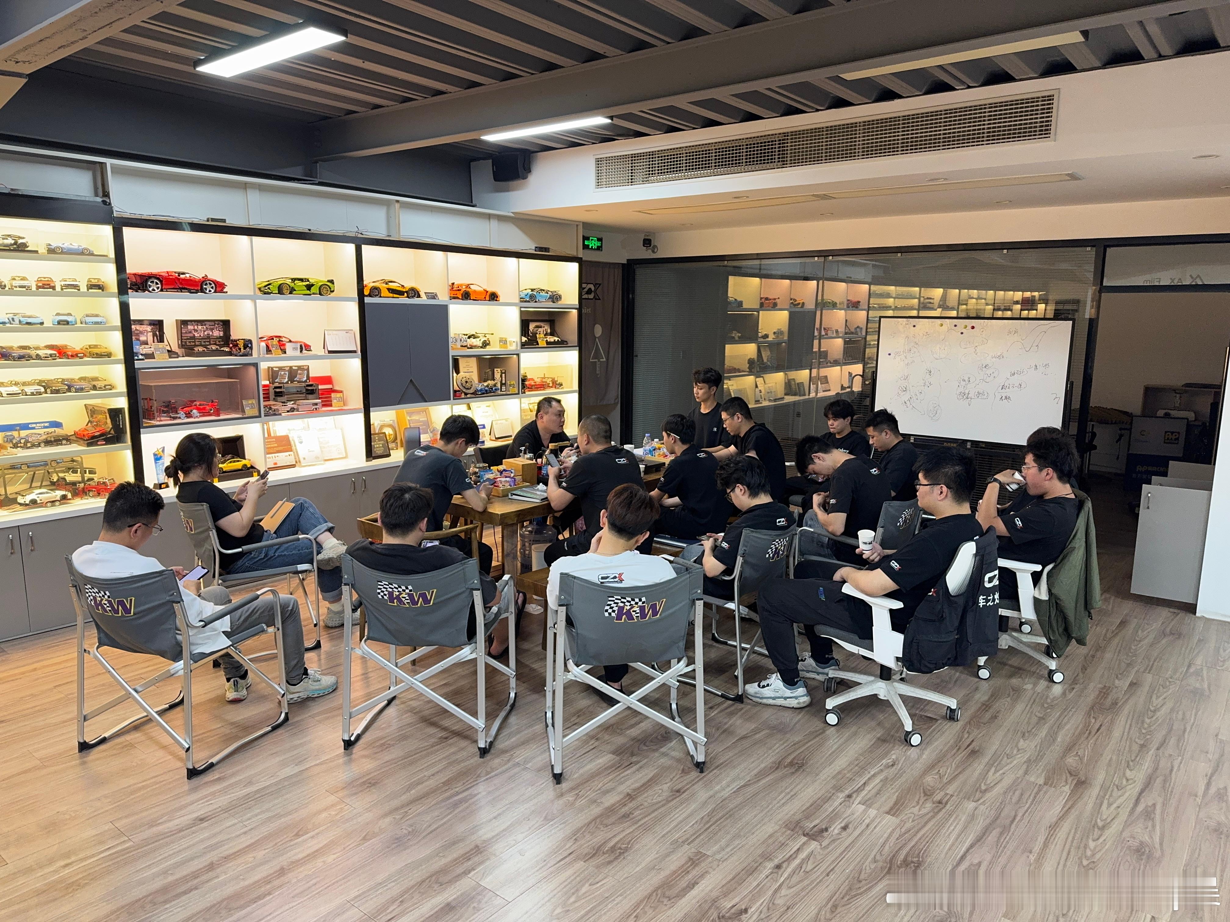 开会发薪复盘15天发一次不拖欠不押薪享福利​​​