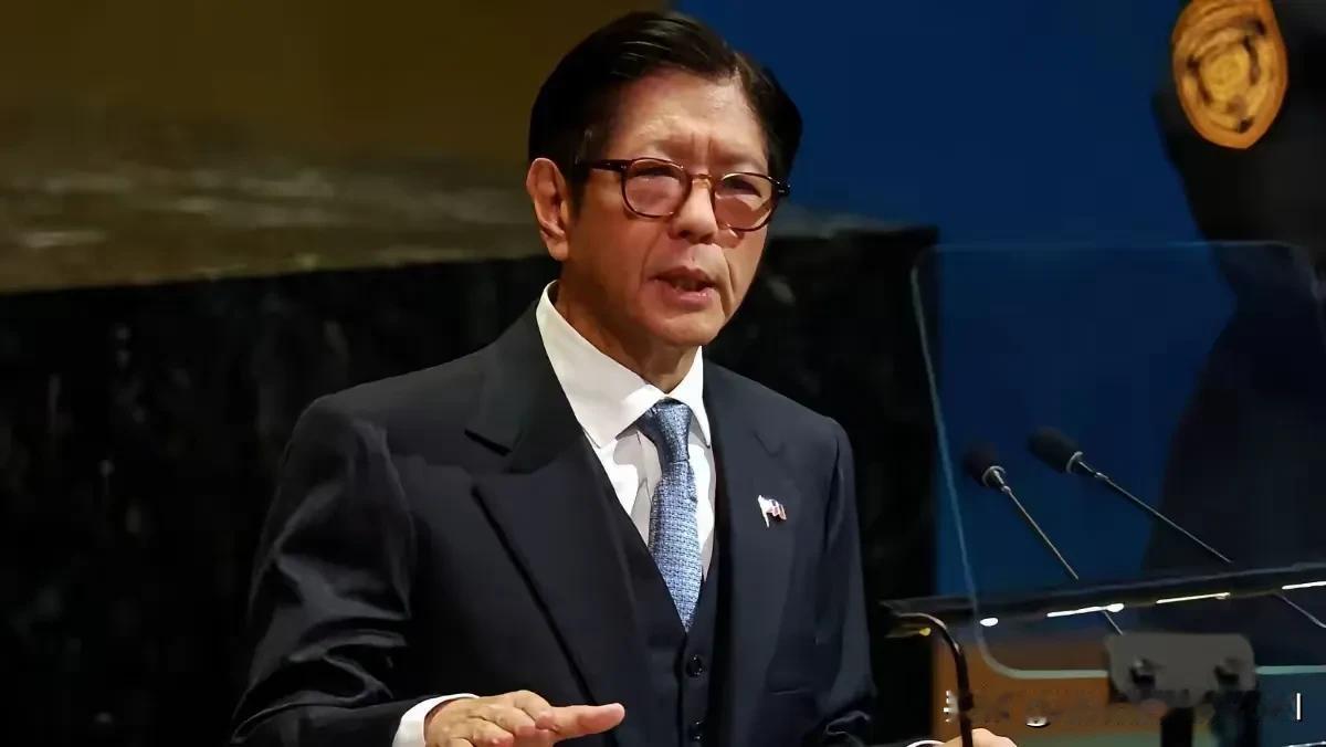5月17日，菲律宾总统小马克斯在接受日本媒体采访的时候说：菲律宾一贯奉行一个中国
