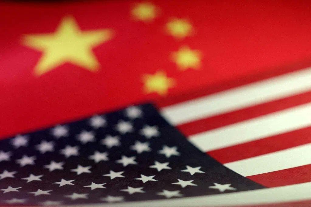 彭博社24日报道：“中国已研发出可在飞行过程中发射空空武器的高超音速滑翔飞行器，