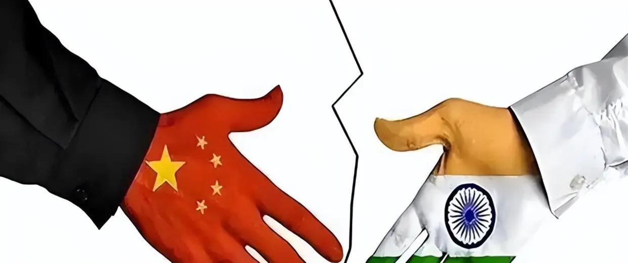 印度沸腾了，拥抱中国，坚定合作，8月25日，对印度而言是颇具意义的一天。印
