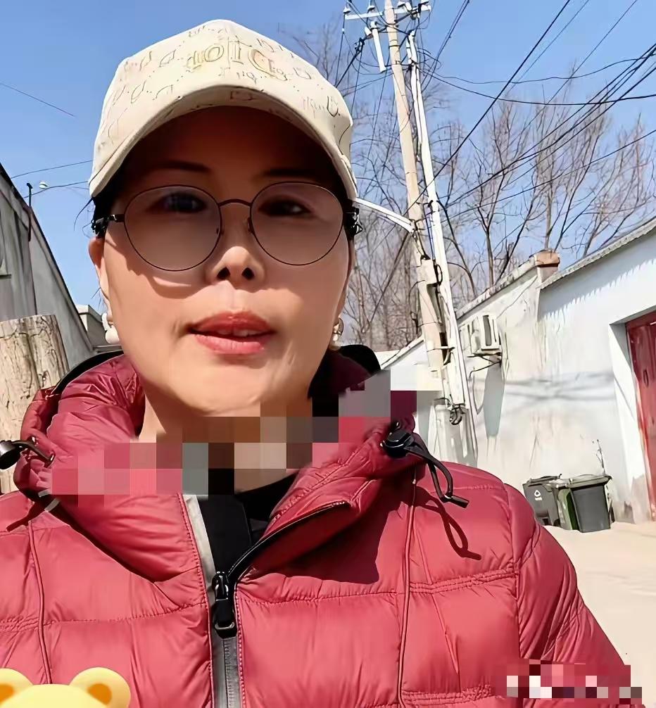 小杨阿姨上午开播，和大家说明白了！这保姆回去肯定影响小梅妈与孩子关系,她为了占住