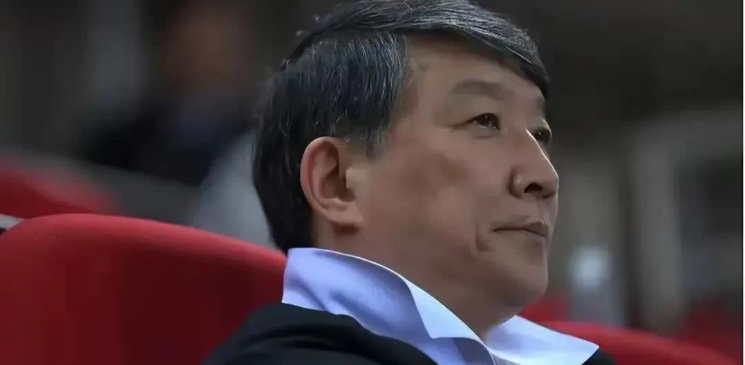 中国女篮输给日本后，被责骂最多的五个人：1，宫鲁鸣2，李缘3，黄