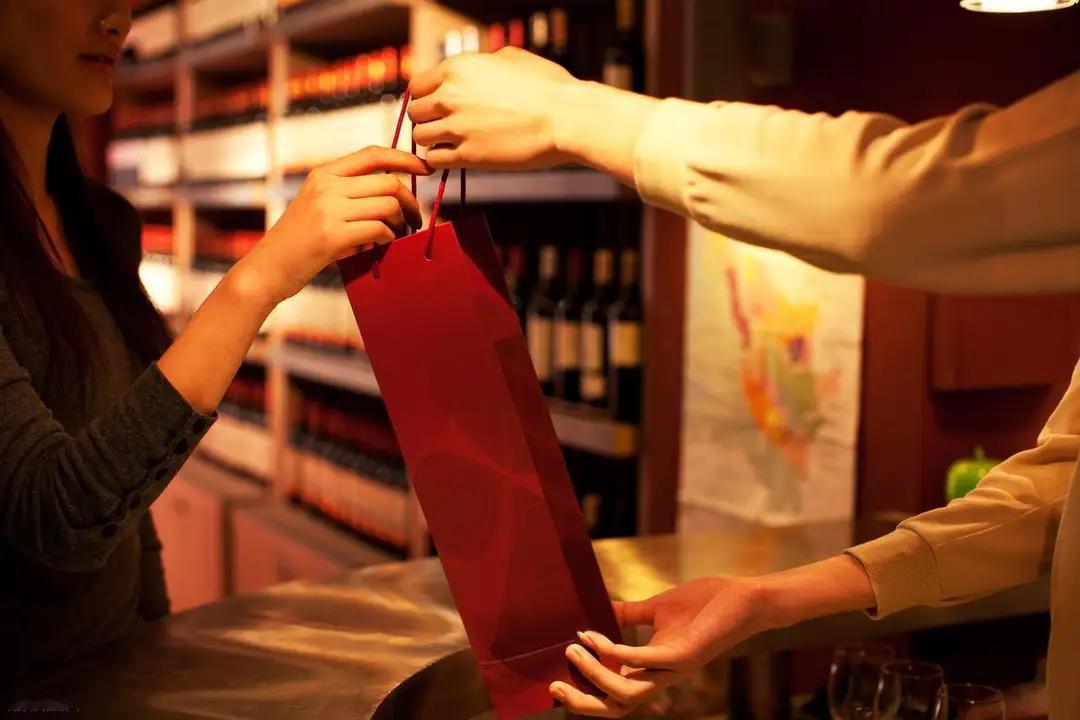 十连阳魔幻收官！A股4000点临门一脚，四部委深夜投下“机器人炸弹”