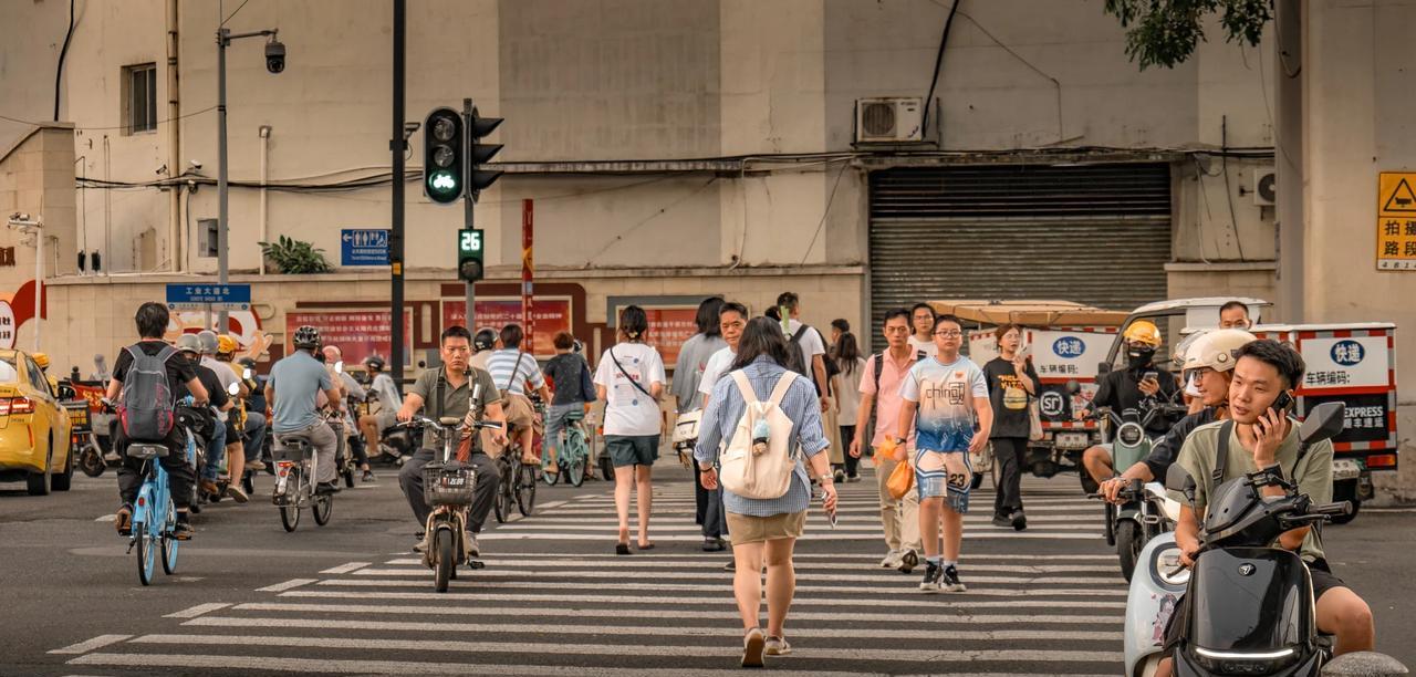 这次真要夸一句，中国年轻人能想出“养老+医疗”的双保障操作，真太有先见之明了！