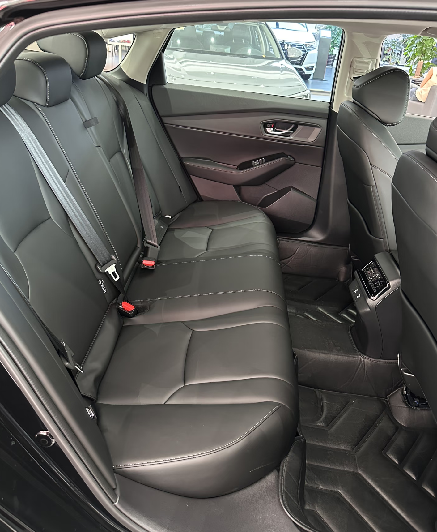 这车到底藏着多少秘密？英仕派，东风本田旗下的中型轿车，2018年才引入国内，其实