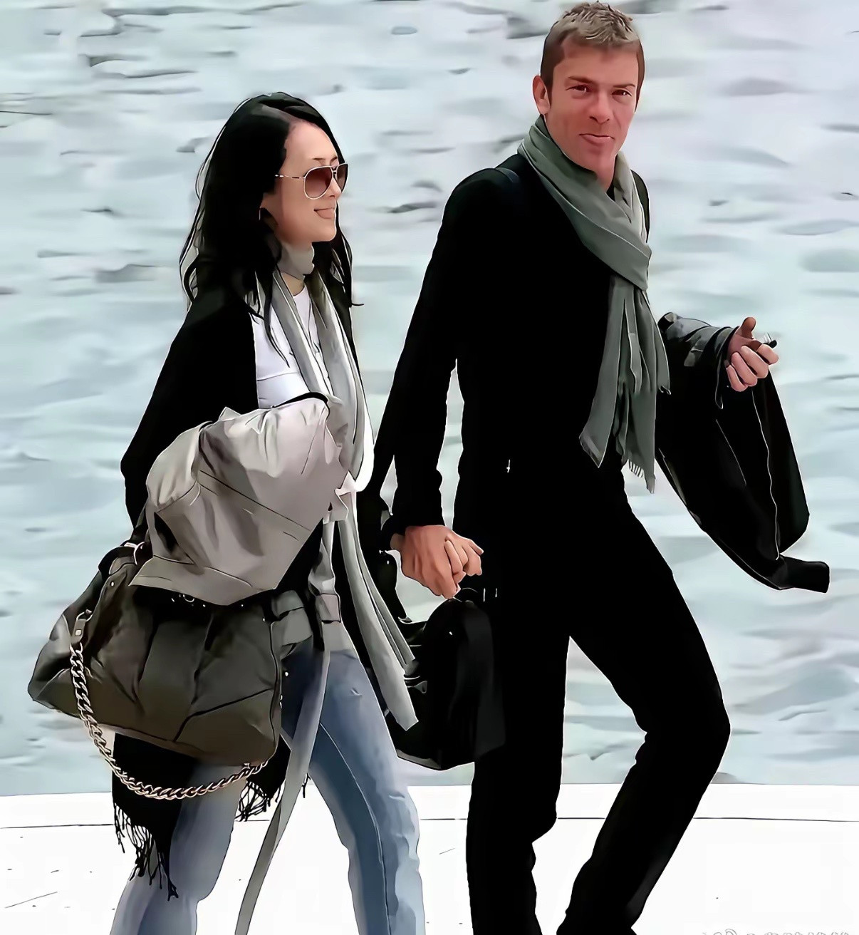 那会儿章子怡的野心，简直是写在脸上的。就这张照片，2009年，加勒比海。太阳晒得