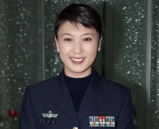 国家一级演员闫学晶账号解封，粉丝却蒸发400万！货架清空，招牌摘下，这哪是解封