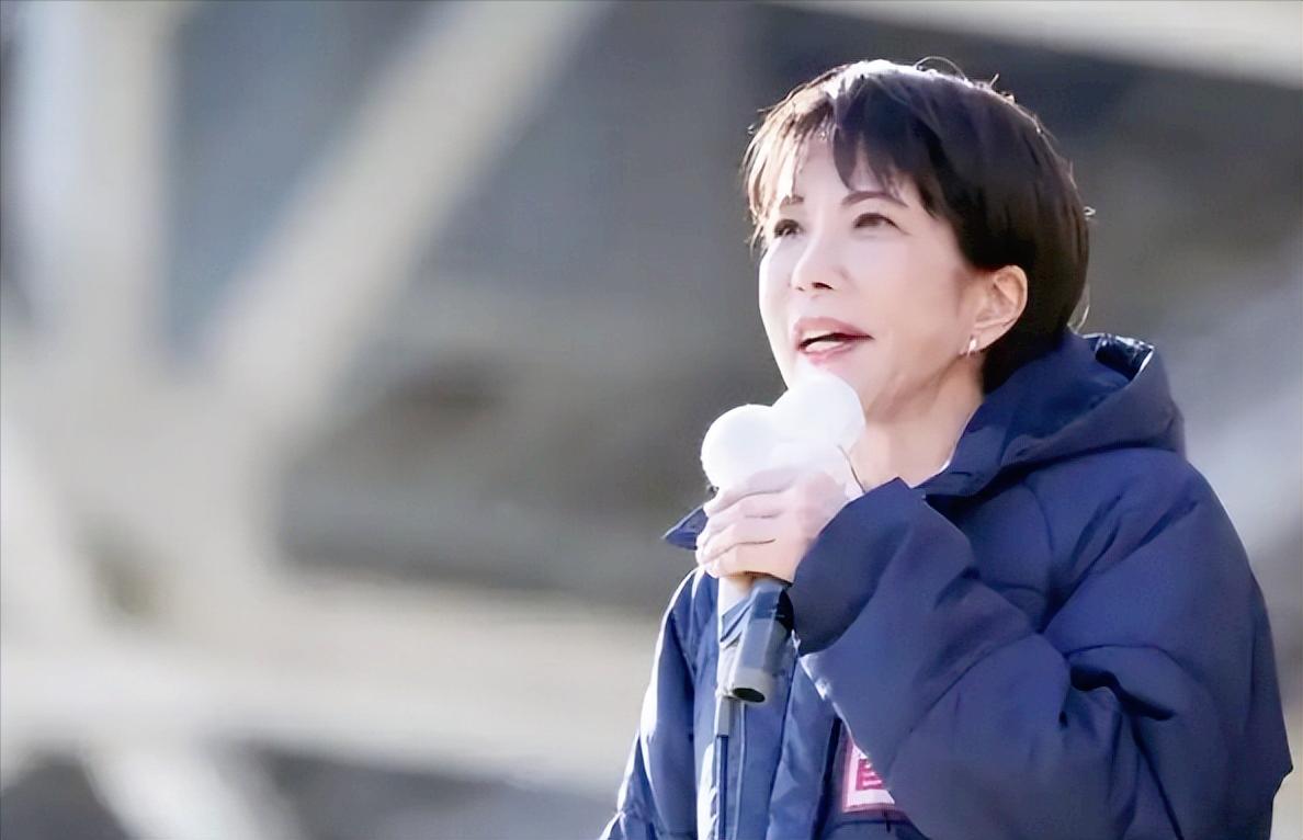 2026年刚开年，日本因为日元贬值吵翻了天，高市早苗竟然搞街头演说时，聊到汇率问