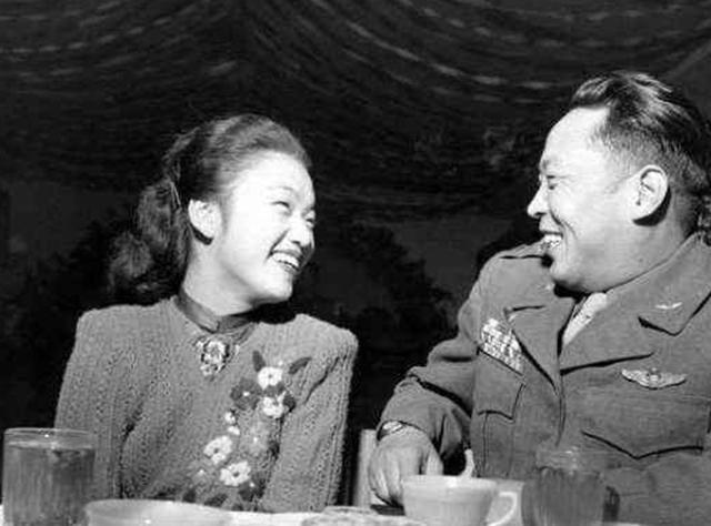 1927年，南昌起义后叶挺率部南下，麾下副师长李天霞因临阵畏缩、擅离职守被判枪决