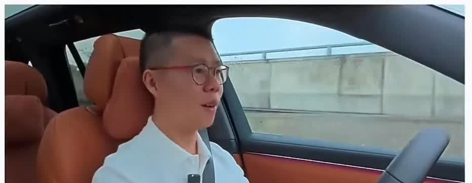 前有袁启聪测享界S9飞坡道歉，后有颜宇鹏测问界M8飞坡被质疑。值得一提的是，二人